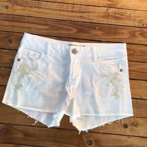 MAKERS of true originals jeans mini  shorts white embroidered denim 26 sexy low